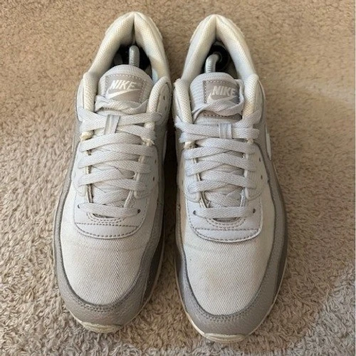 Nike Air Max 90 Grey Sneakers 4
