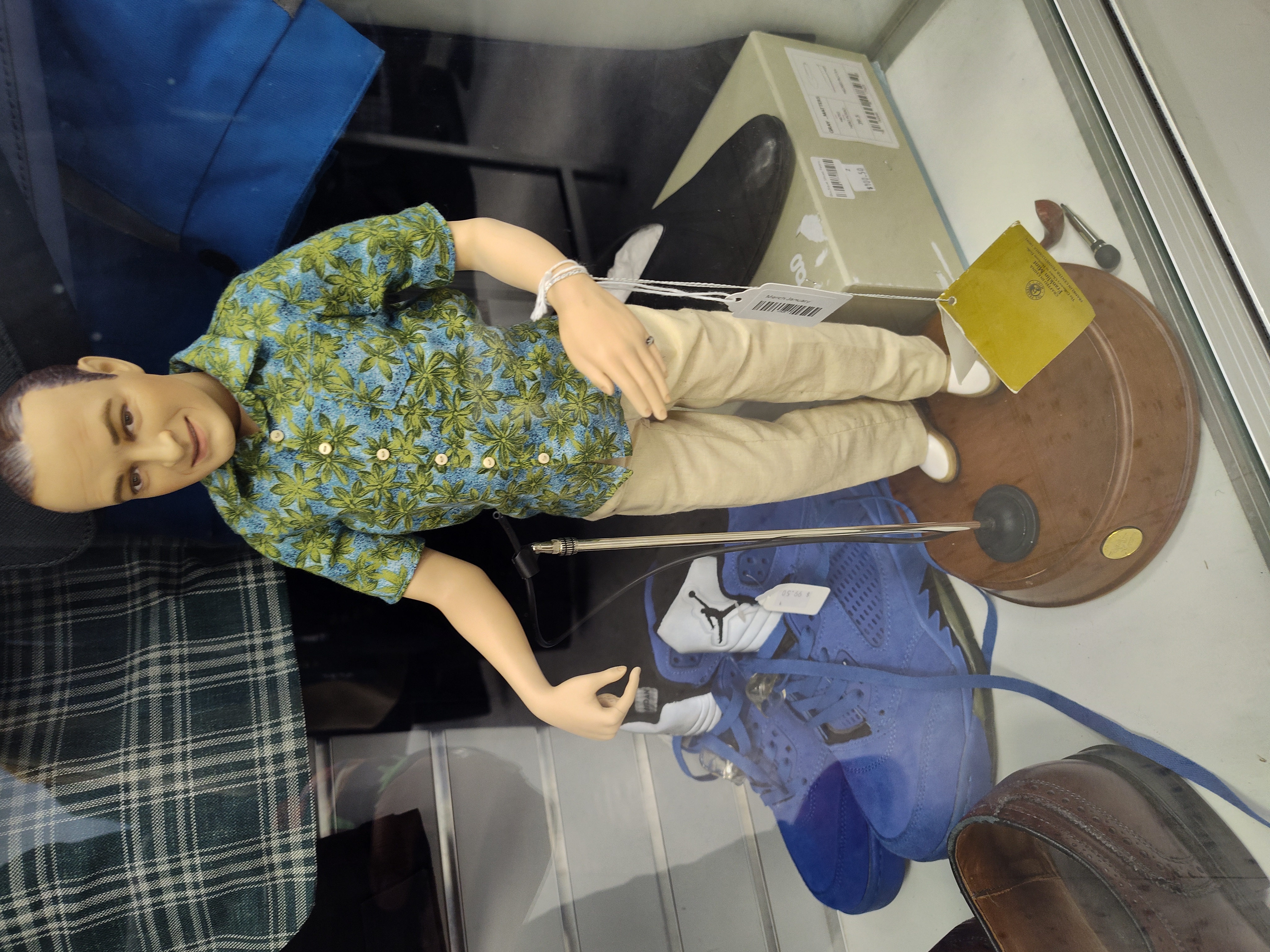 Figurine + Multicolor + Detailed Clothing